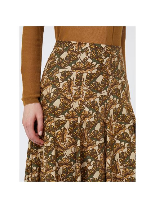 Midi skirt featuring a vertical topstitching-contoured yoke. MAXMARA STUDIO | 26161010626000005